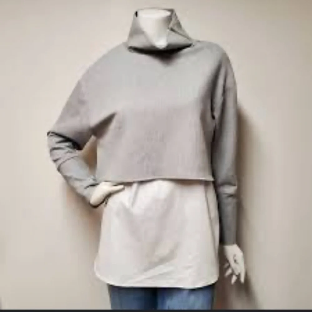 Zara Trafaluc mock neck zipper shoulder Boxy Gray & White Career blouse Sz M - Picture 2 of 7